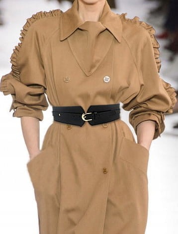 SZEROKI PAS BIODROWY Sukienki Płaszcze CZARNY eko