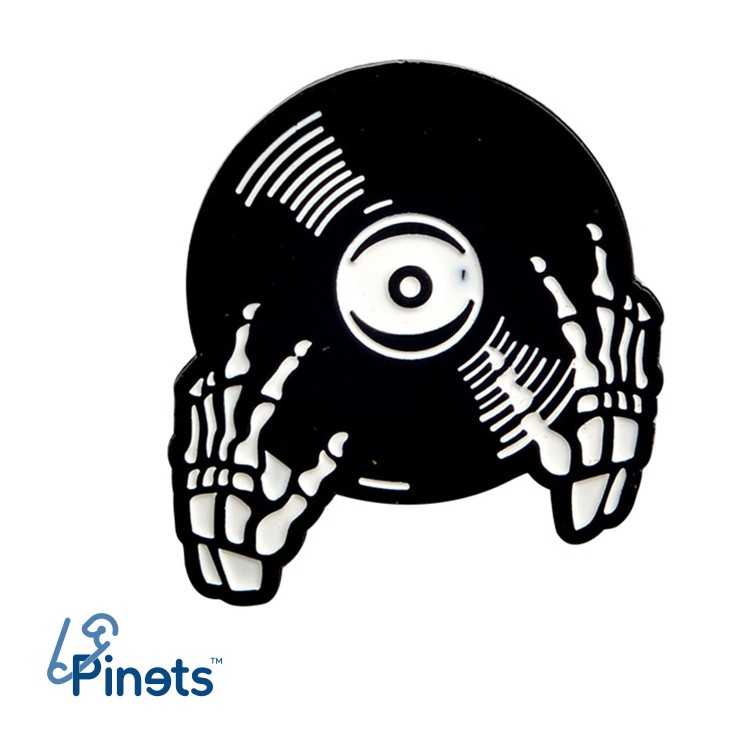 PINS Przypinka WINYL czarno-biała Punk Rock Emo