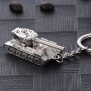 BRELOCZEK Brelok do kluczy Srebrny Czołg ruchomy