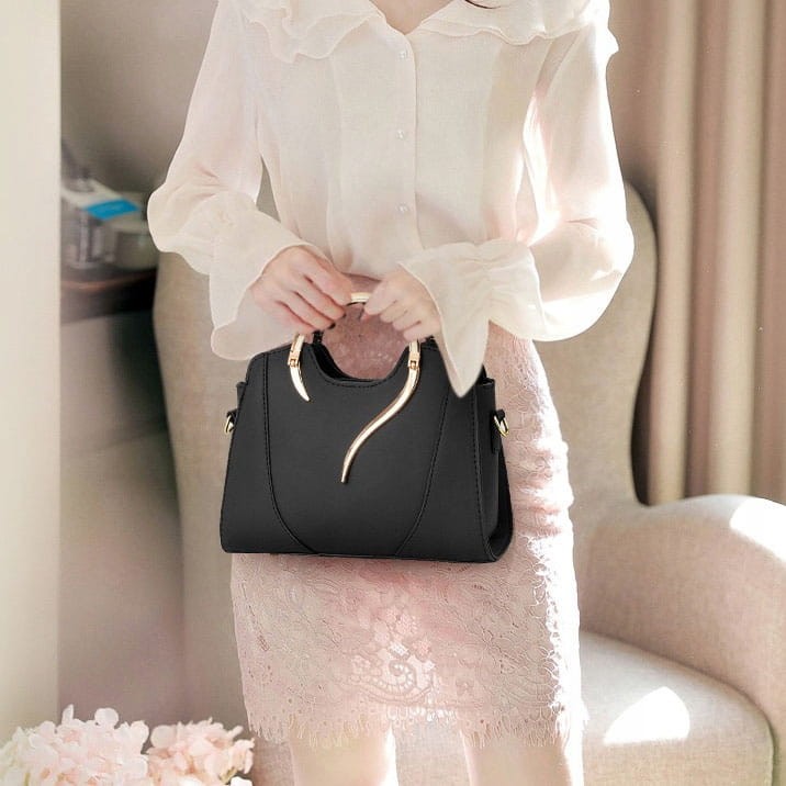 Torebka czarna kocie uszy Eko skóra Kuferek Kot