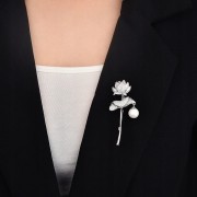 PINETS Broszka srebrna Róża pozłacana Białe złoto