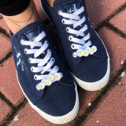 2 OZDOBY do butów Sznurówek Spinki Stokrotki Kwiat