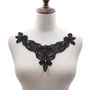 Naszywka haftowana czarna koronkowa Kołnierzyk