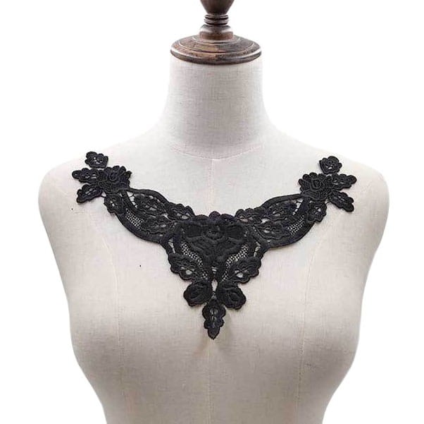 Naszywka haftowana czarna koronkowa Kołnierzyk