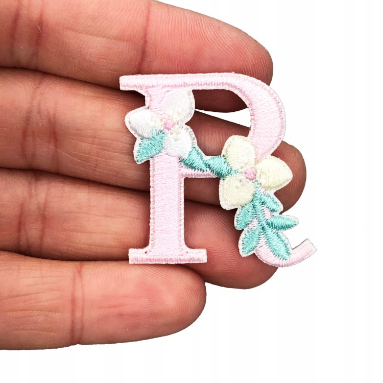 NAKLEJKA Naszywka termo Litera R Haftowana Kwiaty