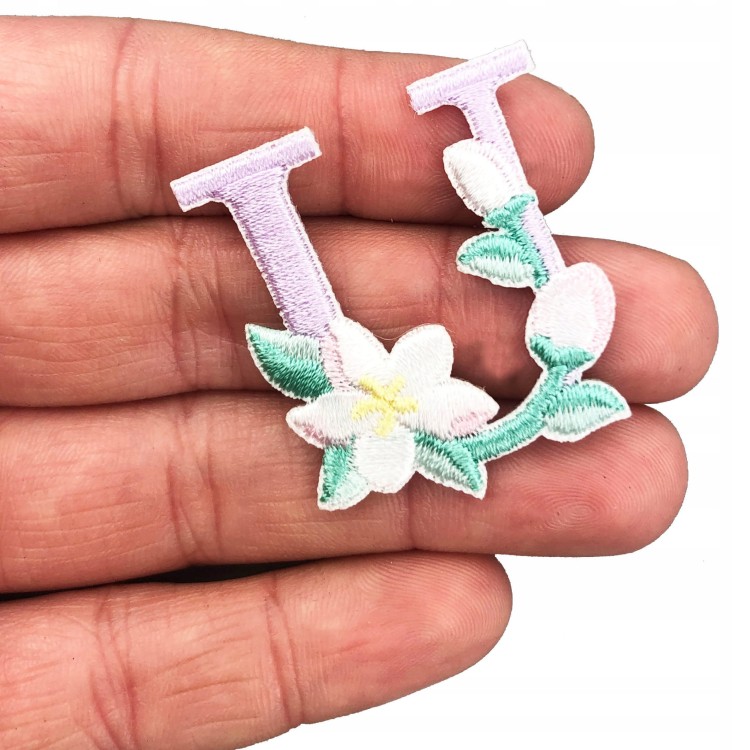 NAKLEJKA Naszywka termo Litera U Haftowana Kwiaty