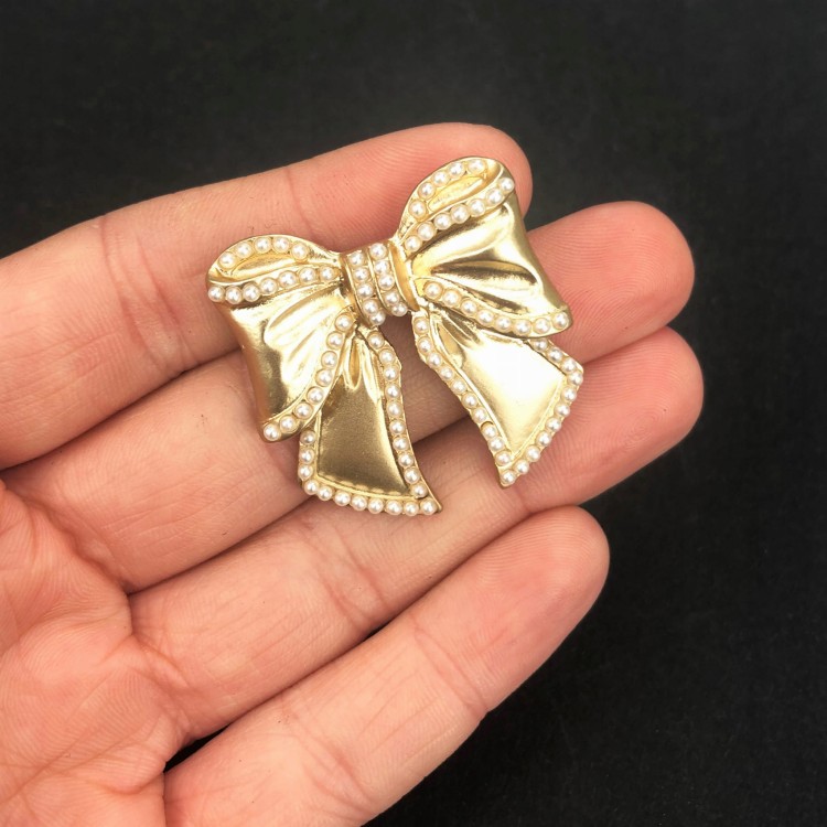 PINETS broszka Kokardka złota wstążka ozdoba