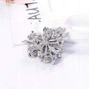 PINETS Broszka Kolorowy kwiat z cyrkoniami