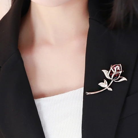 PINETS czerwona Róża pozłacana broszka z kwiatem