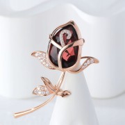 PINETS czerwona Róża pozłacana broszka z kwiatem