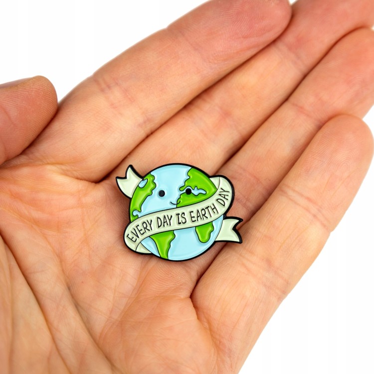 PINETS Przypinka ekologiczna Ziemia Dzień Ziemi