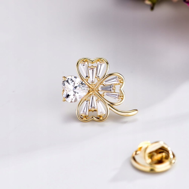 PINETS Koniczynka pozłacana Przypinka na szczęście