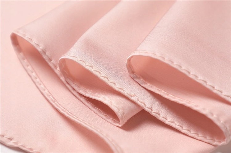 Apaszka chusta na szyję włosy różowa satynowa