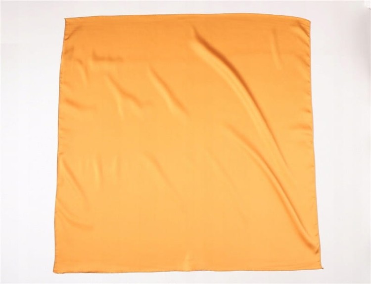 Apaszka chusta na szyję włosy musztardowa satynowa