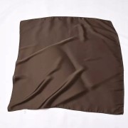 Apaszka chusta na szyję włosy brązowa satynowa