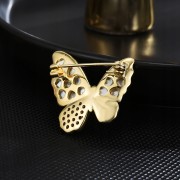 PINETS Broszka pozłacana 14K motyl masa perłowa