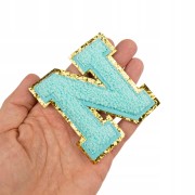 NASZYWKA Font LITERA N cyjanowa brokat błękitna