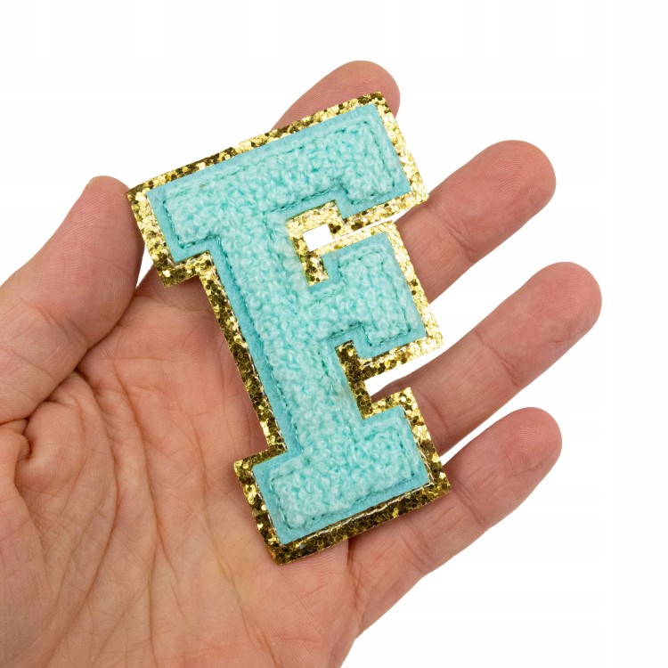 NASZYWKA LITERA F brokat niebieska cyjan Napis