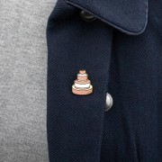 PINETS przypinka ślubna Tort weselny Prezent ślub