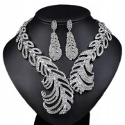 Zestaw Naszyjnik i kolczyki białe liście cyrkonie