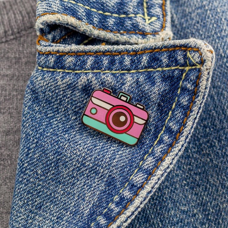 PINETS przypinka Lato aparat fotograficzny Wakacje