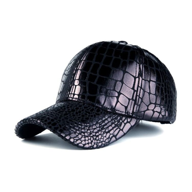 Bejsbolówka czarna czapka z daszkiem lśniąca lato