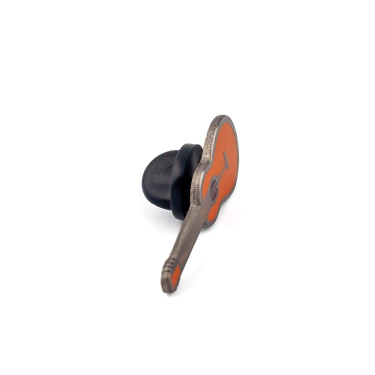 PINETS przypinka gitara akustyczna pomarańczowa