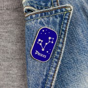 PINETS przypinka znak zodiaku Ryby Piesces Cyrkoni