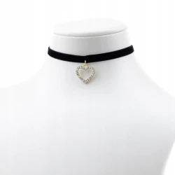 Choker zamszowy czarny ze złotym serduszkiem z cyrkoniami