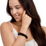 Bransoletka z czarnych koralików elegancka pleciona magnetyczne zapięcie