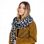 Szalik damski panterka czarno-beżowa lekki duży 90x180 cm